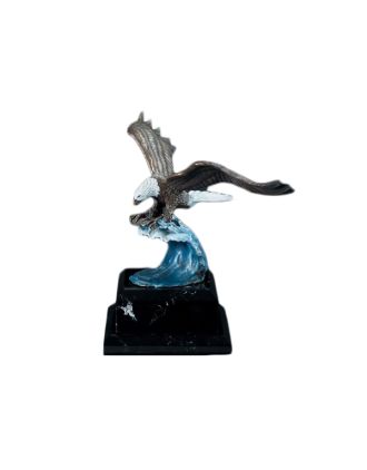 Bald Eagle Statue - Victory for America!