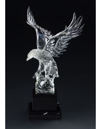 Eagle Statue - soaring to lofty heights
