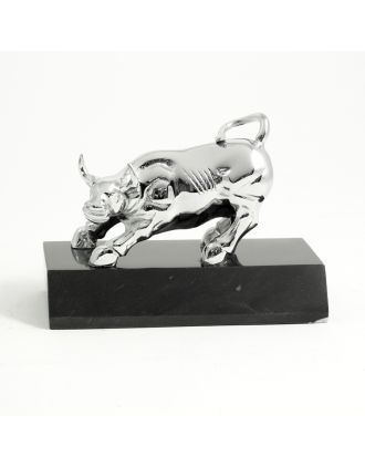 Charging Bull New York Sculpture