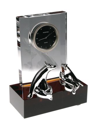 Bull & Bear Chatting Clock