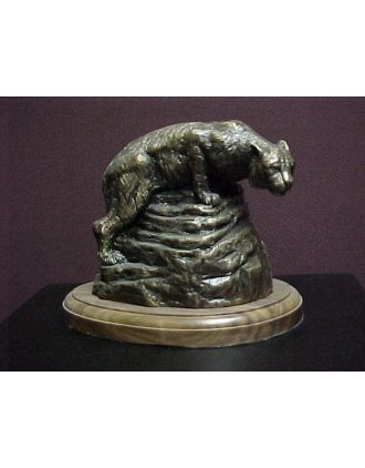 Tiger Statue - stealth like - bronze